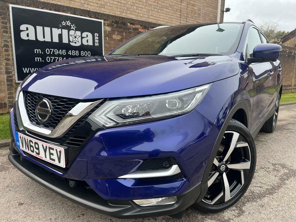 Compare Nissan Qashqai 1.3 Dig-t Tekna Dct Euro 6 Ss VN69YEV Blue