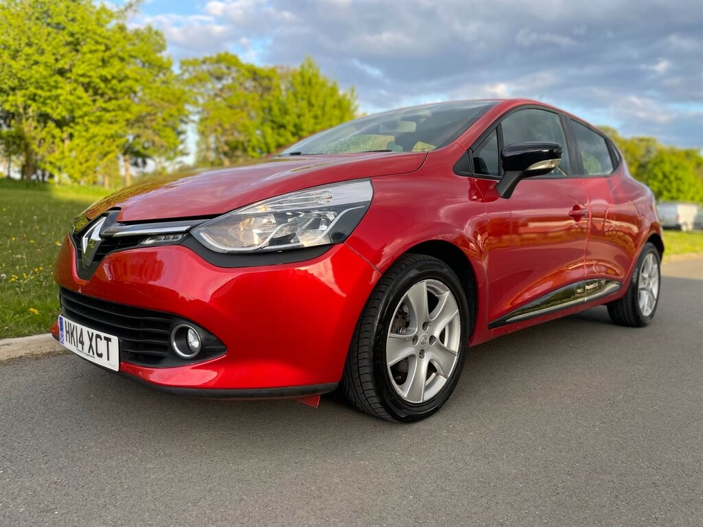 Compare Renault Clio 0.9 Tce Eco Dynamique Medianav Euro 5 Ss HK14XCT Red