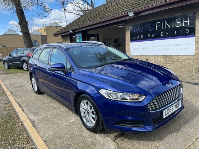 Compare Ford Mondeo 2.0 Style Econetic Tdci 148 Bhp LD65YKF Blue