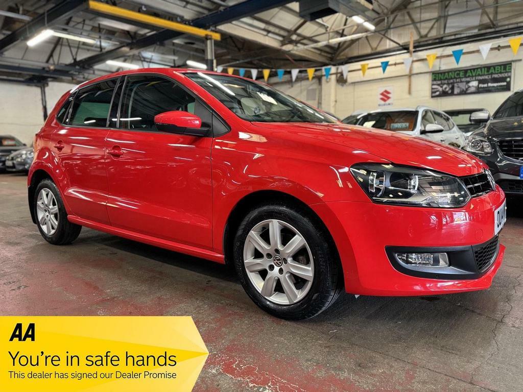 Compare Volkswagen Polo 1.4 Match Edition Euro 5 OU14MYY Red