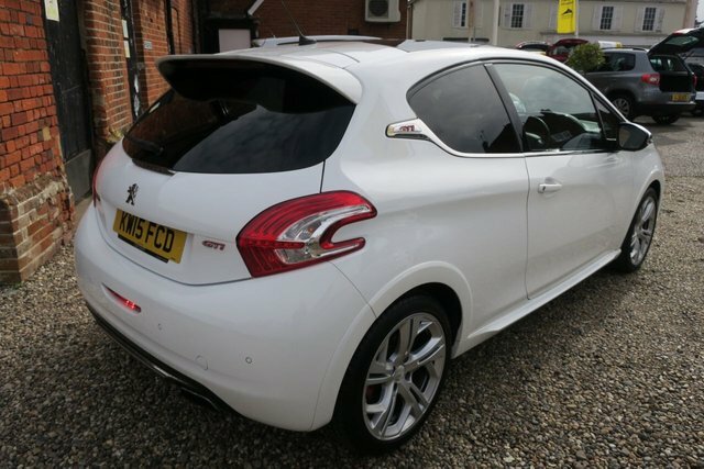 Compare Peugeot 208 2015 1.6 Thp Gti Limited Edition 200 Bhp Leathe KW15FCD White