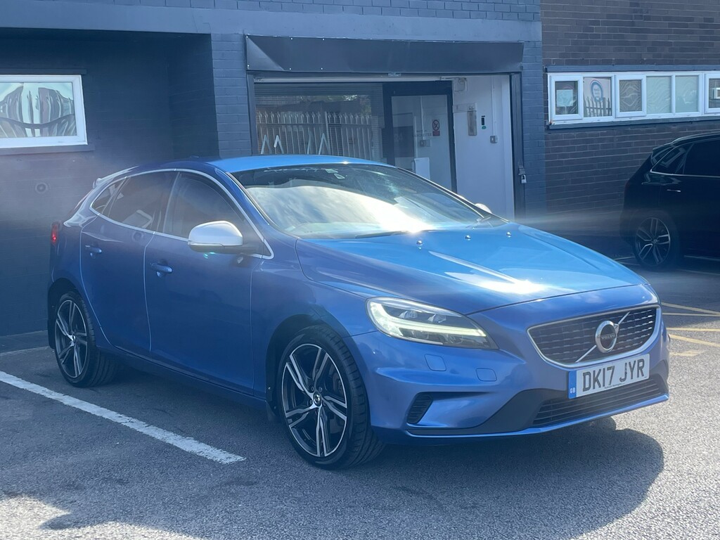 Compare Volvo V40 2.0 D4 R-design Pro Hatchback Eu DK17JYR Blue