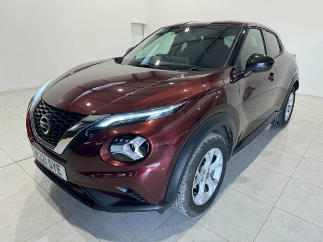 Compare Nissan Juke Dig-t N-connecta Dct HJ21SYE Red