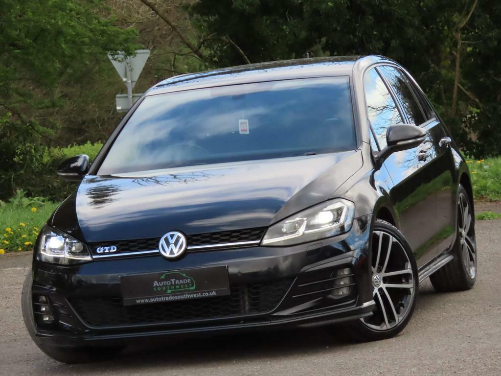 Compare Volkswagen Golf 2.0 Tdi Gtd Blueline Dsg Euro 6 Ss  Black