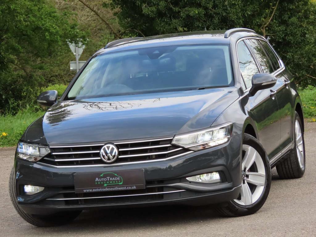 Compare Volkswagen Passat 1.5 Tsi Evo Se Dsg Euro 6 Ss  Grey