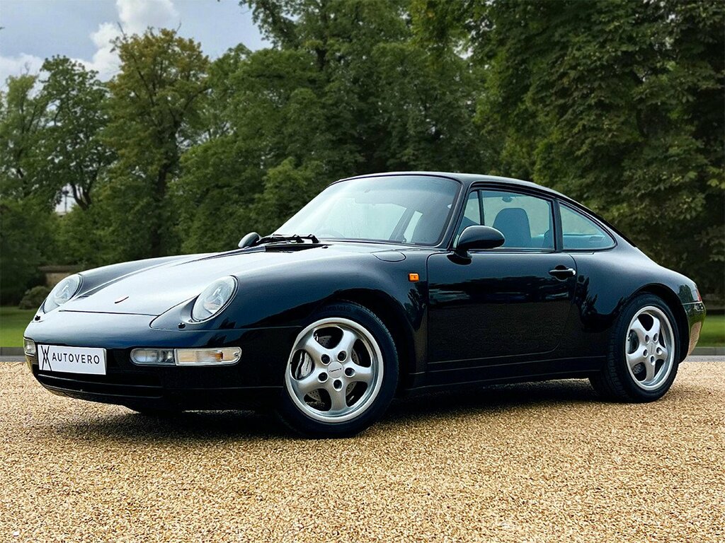 Compare Porsche 911 Carrera 4 M555NFD Black