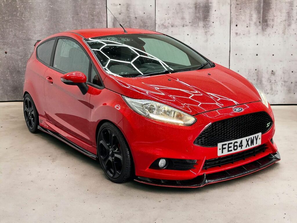Compare Ford Fiesta Hatchback 1.6T Ecoboost St-3 Euro 5 Ss 201 FE64XWY Red