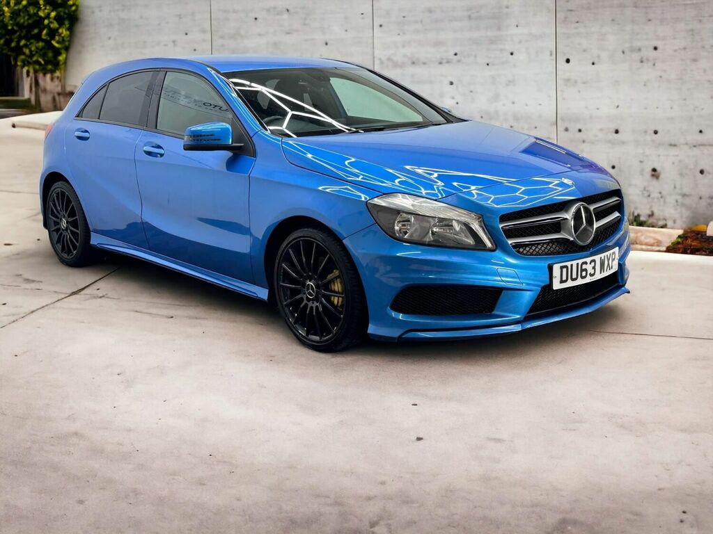 Compare Mercedes-Benz A Class Hatchback 1.6 A200 Amg Sport Euro 6 Ss 201 DU63WXP Blue