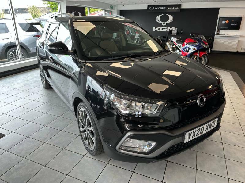Compare SsangYong Tivoli XLV 1.6 D Ultimate 4Wd VX20XWD Black