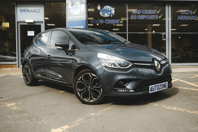 Compare Renault Clio 0.9 Iconic Tce 89 Bhp EA18DYD Grey