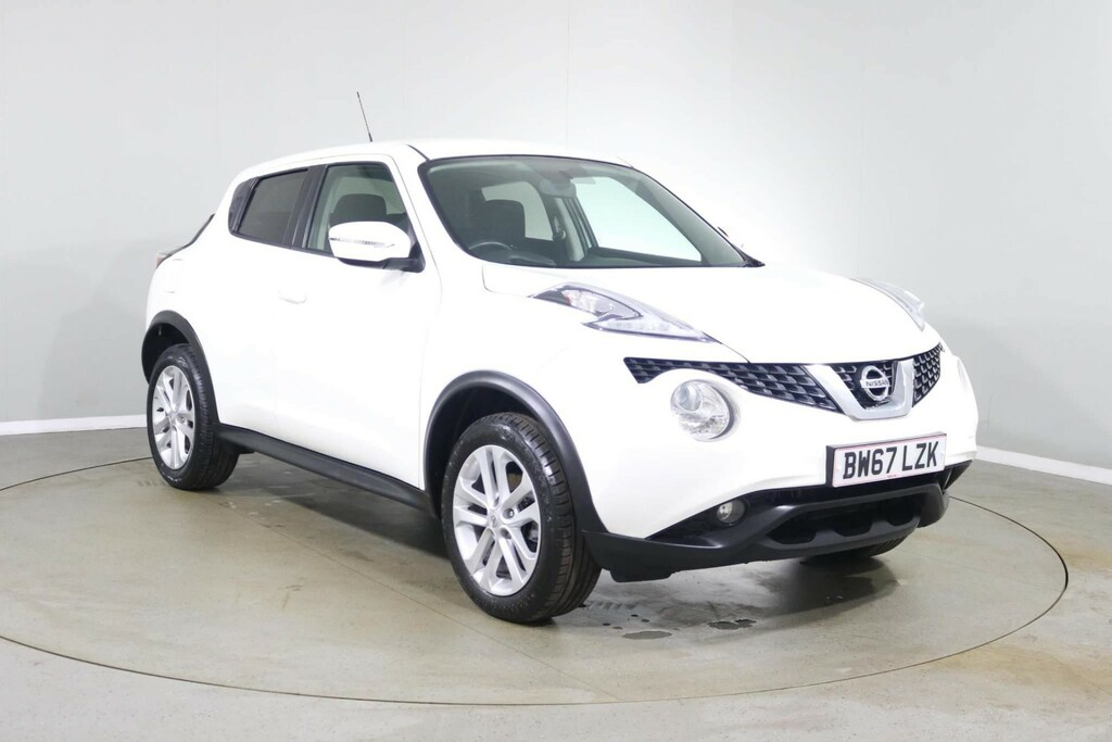 Compare Nissan Juke Acenta Dig-t BW67LZK White