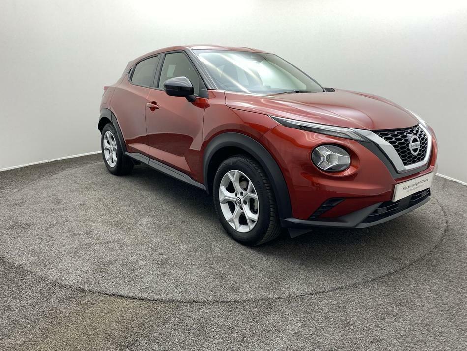 Compare Nissan Juke 1.0 Dig-t 114 N-connecta Dct NG71OHU Red