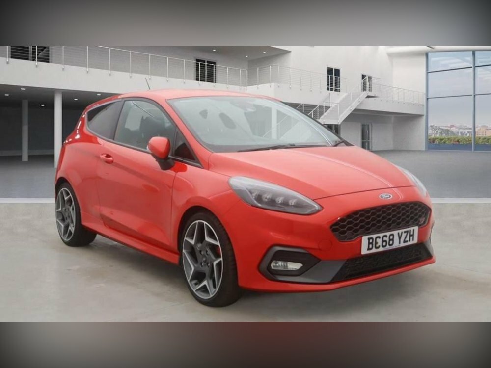 Compare Ford Fiesta 1.5T Ecoboost St-3 Euro 6 Ss BC68YZH Red