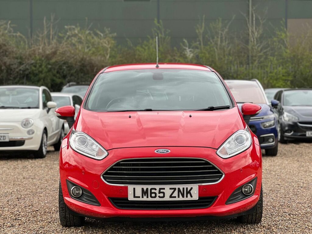 Compare Ford Fiesta Hatchback 1.5 Tdci Econetic Titanium Euro 6 Ss LM65ZNK Red