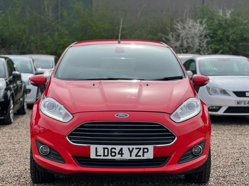Compare Ford Fiesta Hatchback 1.6 Titanium Powershift Euro 5 2014 LD64YZP Red