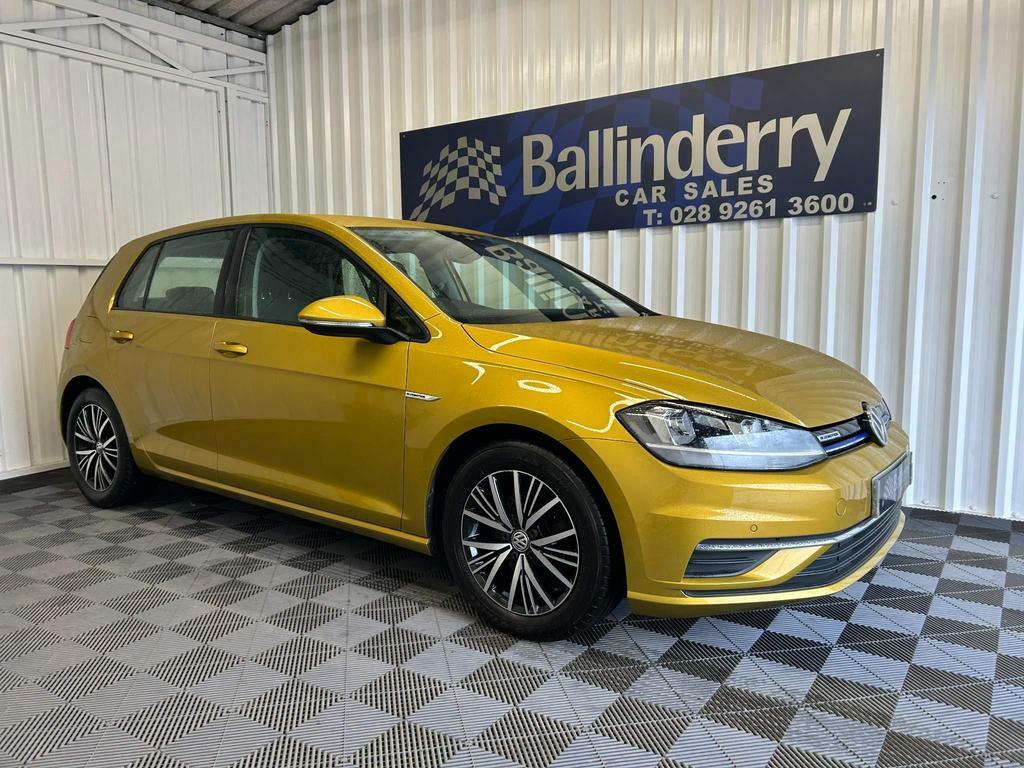 Compare Volkswagen Golf 1.5 Tsi Evo Se Dsg Euro 6 Ss  Yellow
