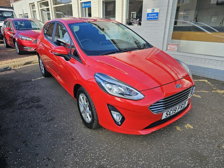 Compare Ford Fiesta Zetec SC19FRD Red