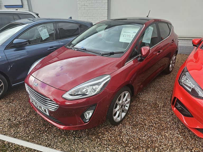 Compare Ford Fiesta 1.0 Ecoboost Hybrid Mhev 125 Titanium X ST70HLW Red