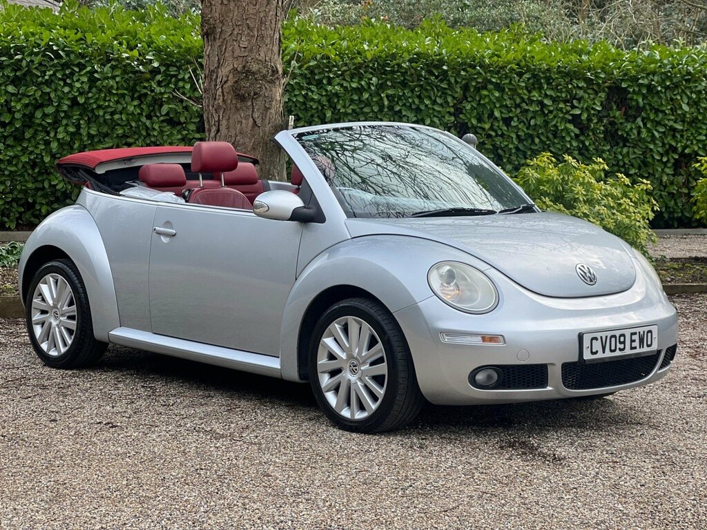 Compare Volkswagen Beetle 2009 09 1.6 CV09EWO Silver