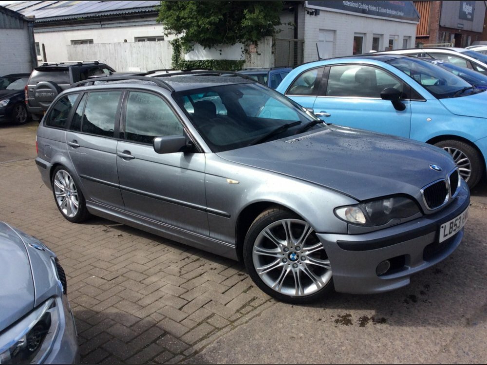 Compare BMW 3 Series 3.0 330I Sport Touring LB53HWG Silver