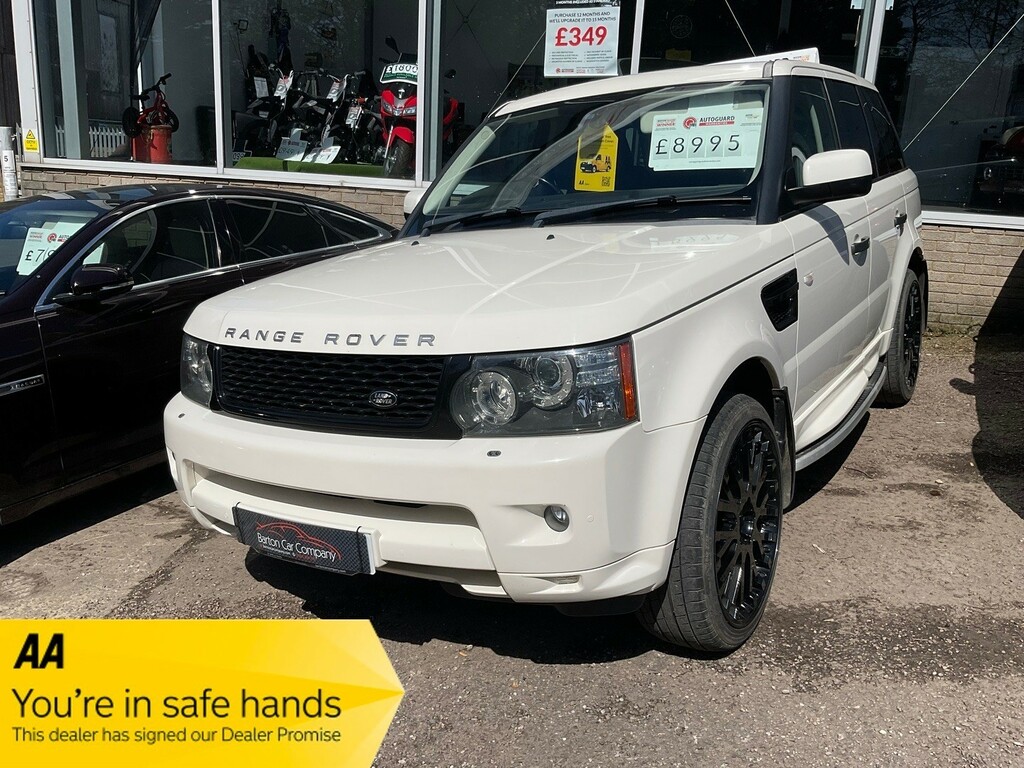 Compare Land Rover Range Rover Sport 3.0 Td V6 Hse Suv B4LBY White