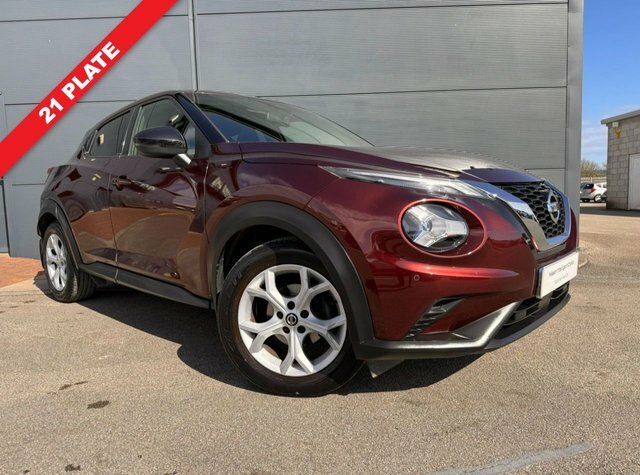 Compare Nissan Juke 1.0 Dig-t N-connecta 113 Bhp PN21YYV Red