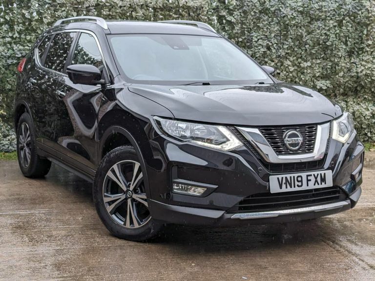 Compare Nissan X-Trail Dci N-connecta VN19FXM Black