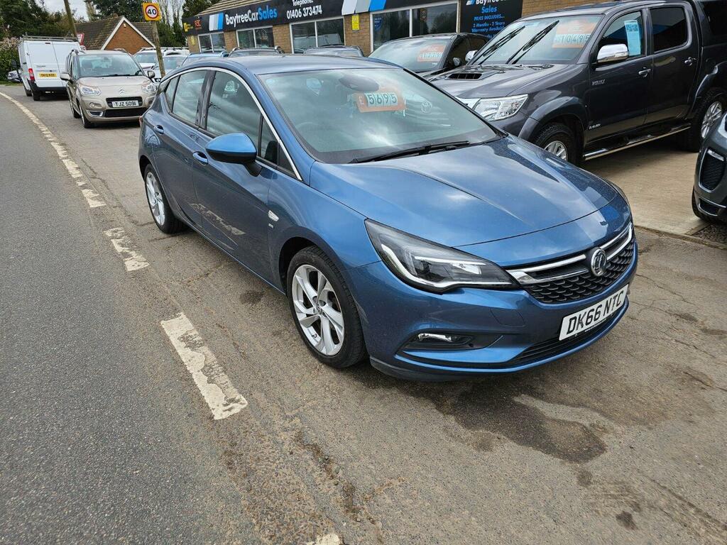 Compare Vauxhall Astra Hatchback 1.6 DK66NTC Blue