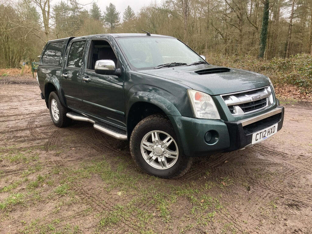 Compare Isuzu D-Max 2.5Td Rodeo. Double Cab 4X4 Pick Up CT12HOX Green