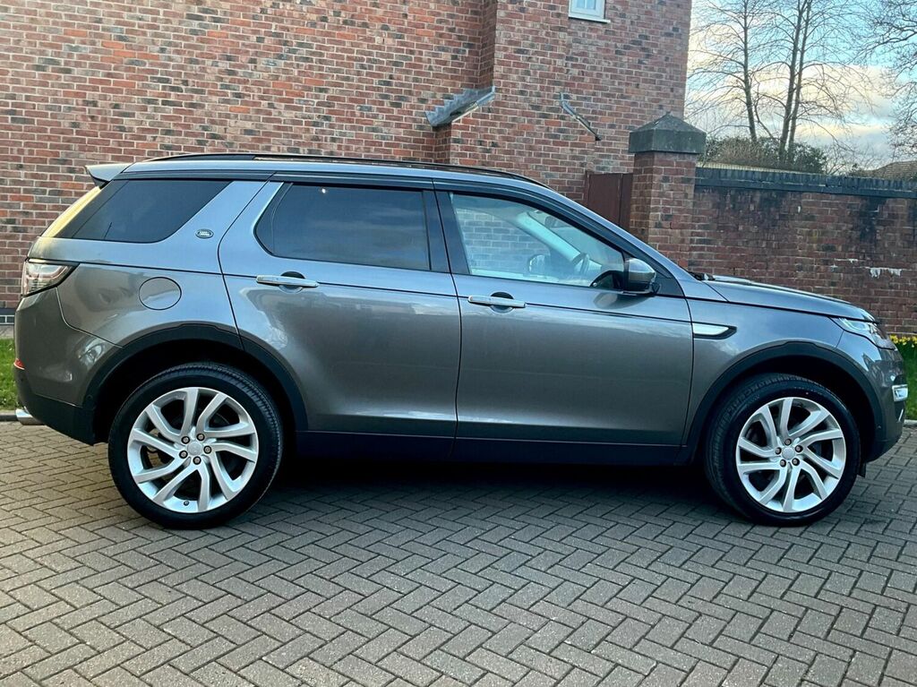 Compare Land Rover Discovery Sport Td4 Hse Luxury DN65SWF Grey