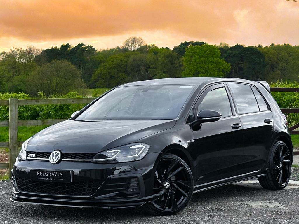 Compare Volkswagen Golf 2.0 Tdi Gtd Blueline Dsg Euro 6 Ss  Black
