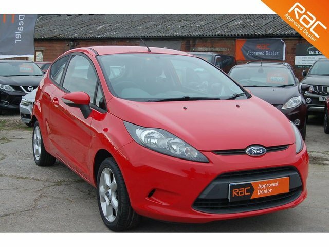 Compare Ford Fiesta 1.2 Edge 81 Bhp SV60VNG Red