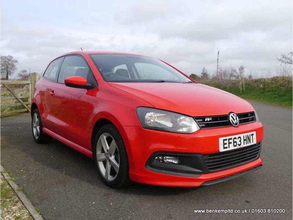 Compare Volkswagen Polo R-line Style Ac EF63HNT Red
