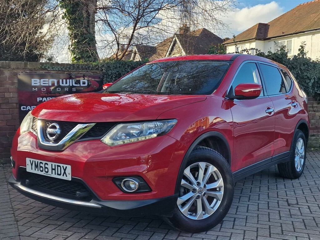 Compare Nissan X-Trail 1.6 Dig-t Acenta Euro 6 Ss YM66HDX Red