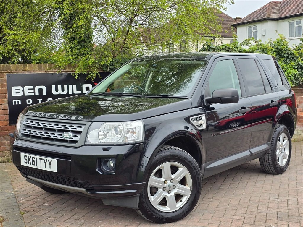 Compare Land Rover Freelander 2 2.2 Td4 Gs 4Wd Euro 5 Ss SK61TYY Black