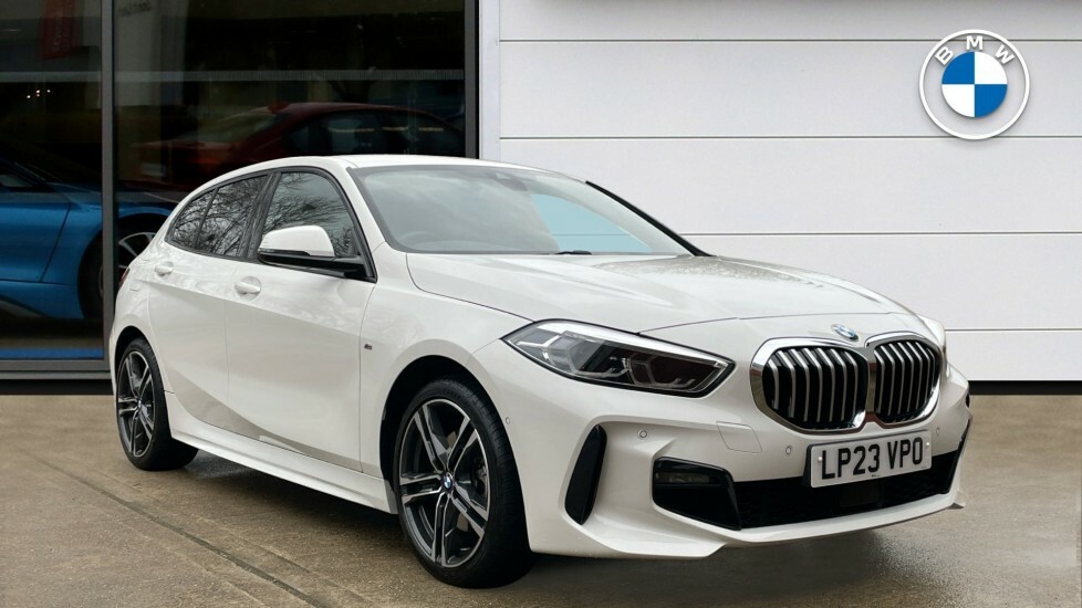Compare BMW 1 Series 118I M Sport LP23VPO White