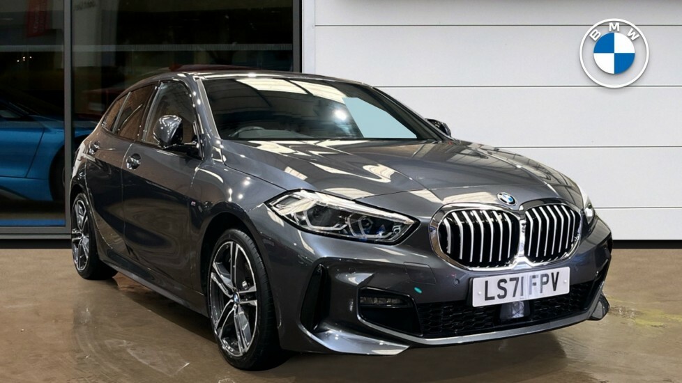 Compare BMW 1 Series 118I M Sport LS71FPV Grey