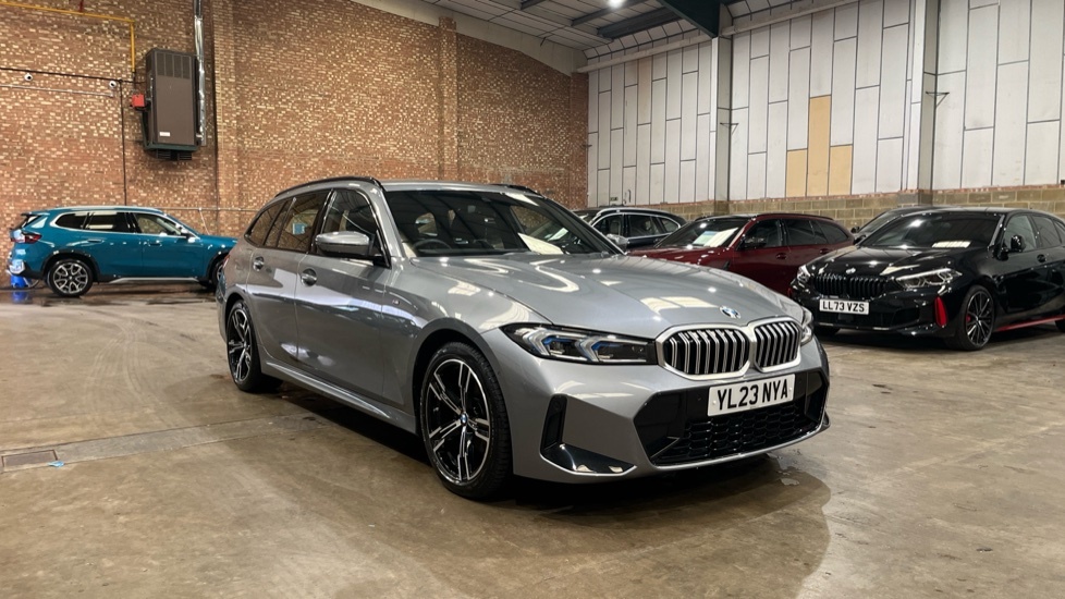 Compare BMW 3 Series 320I M Sport Touring YL23NYA Grey