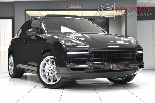 Compare Porsche Cayenne Cayenne V8 T NA18OUN Black
