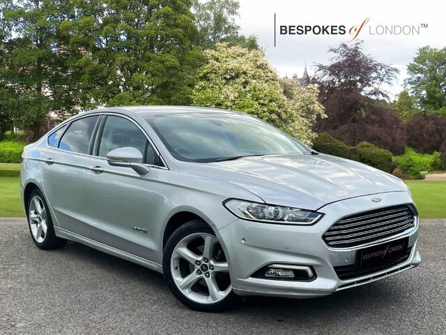 Ford Mondeo Saloon Silver #1