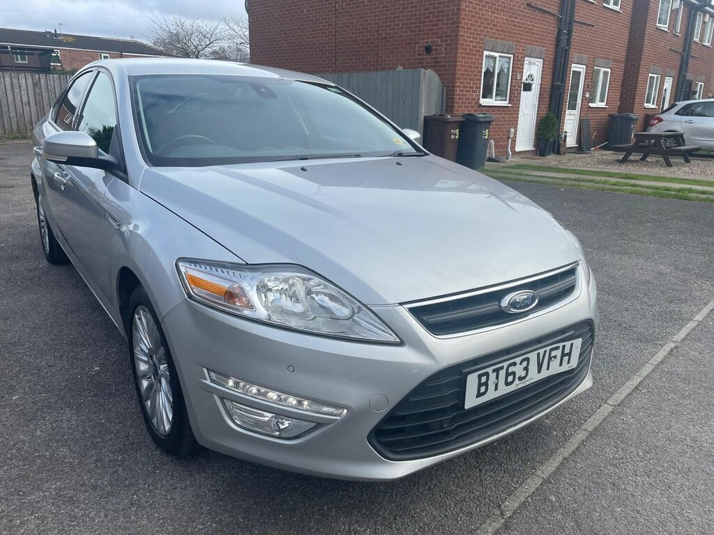 Ford Mondeo Hatchback 2.0 Tdci Zetec Business Edition Powershi Silver #1