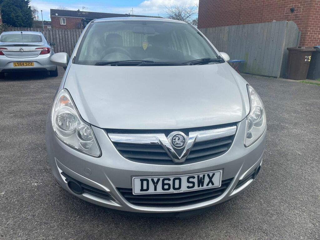 Compare Vauxhall Corsa Hatchback 1.2I 16V Exclusiv 201060 DY60SWX Silver
