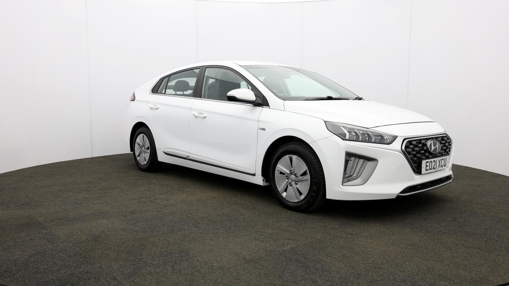Compare Hyundai Ioniq Premium EO21XCU White