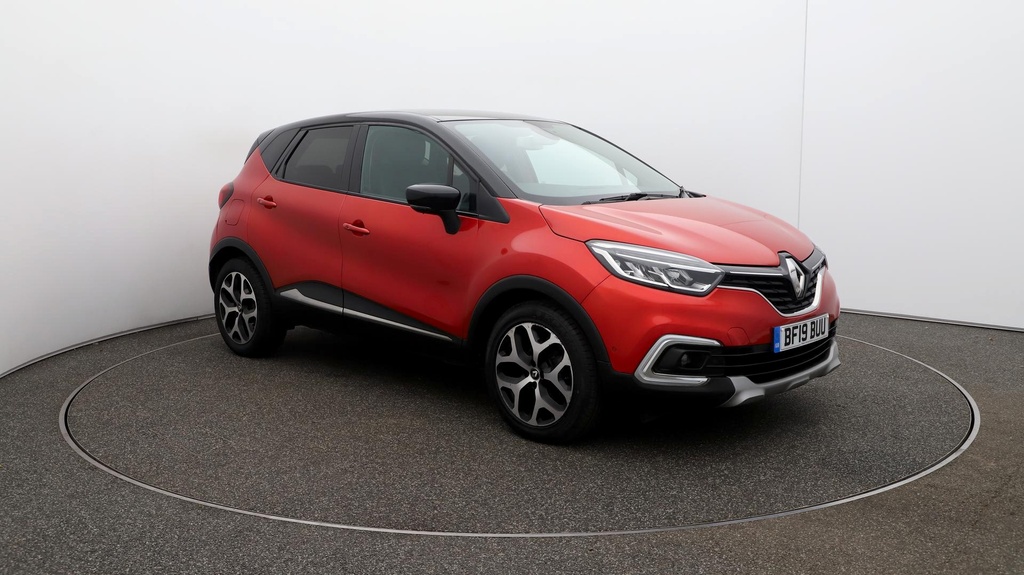 Compare Renault Captur Gt Line BF19BUU Red