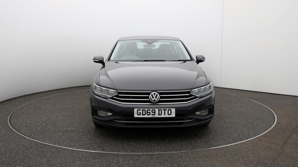 Compare Volkswagen Passat Se Tdi GD69DTO Grey