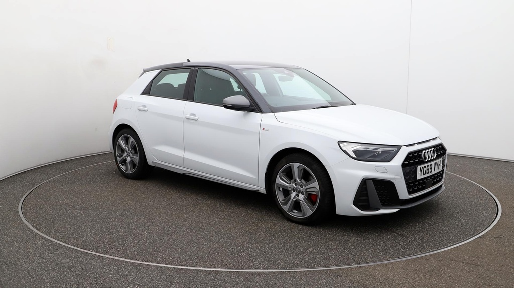 Compare Audi A1 S Line Competition YG69VYH White