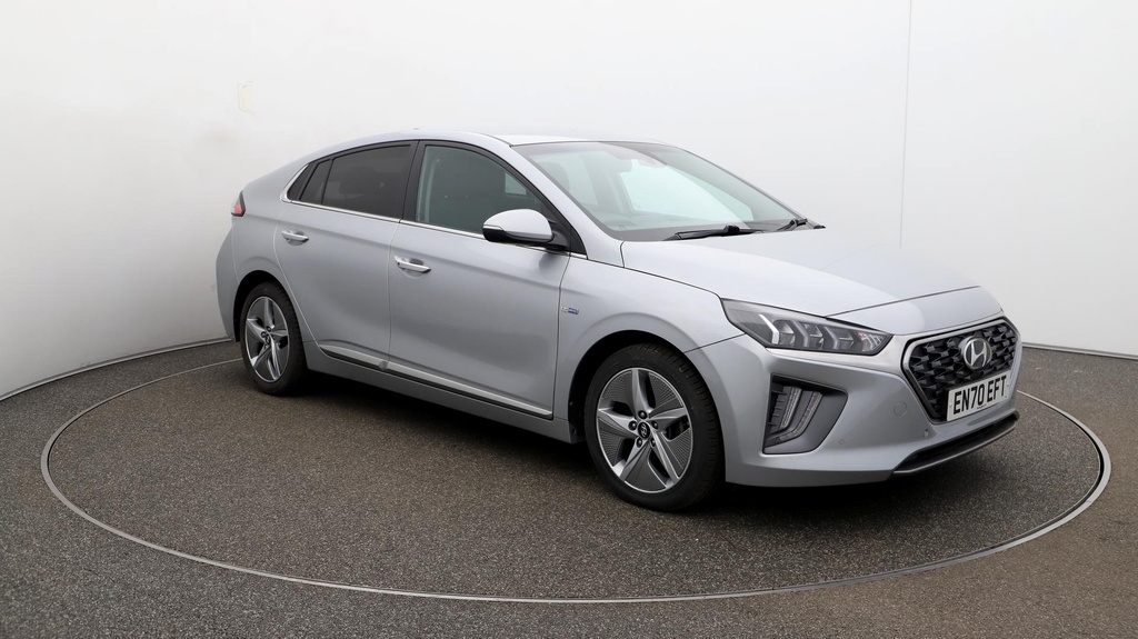 Compare Hyundai Ioniq Premium Se EN70EFT Silver