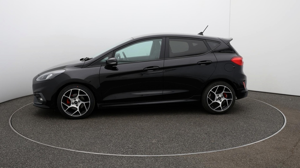 Compare Ford Fiesta St-2 KC05LET Black