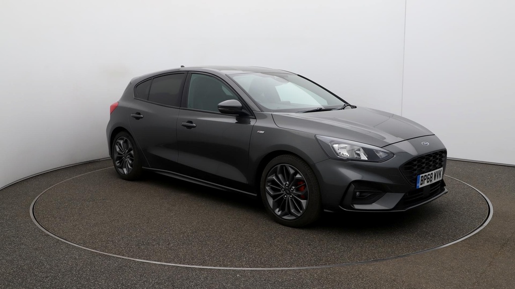 Compare Ford Focus St-line X BP68WVK Grey
