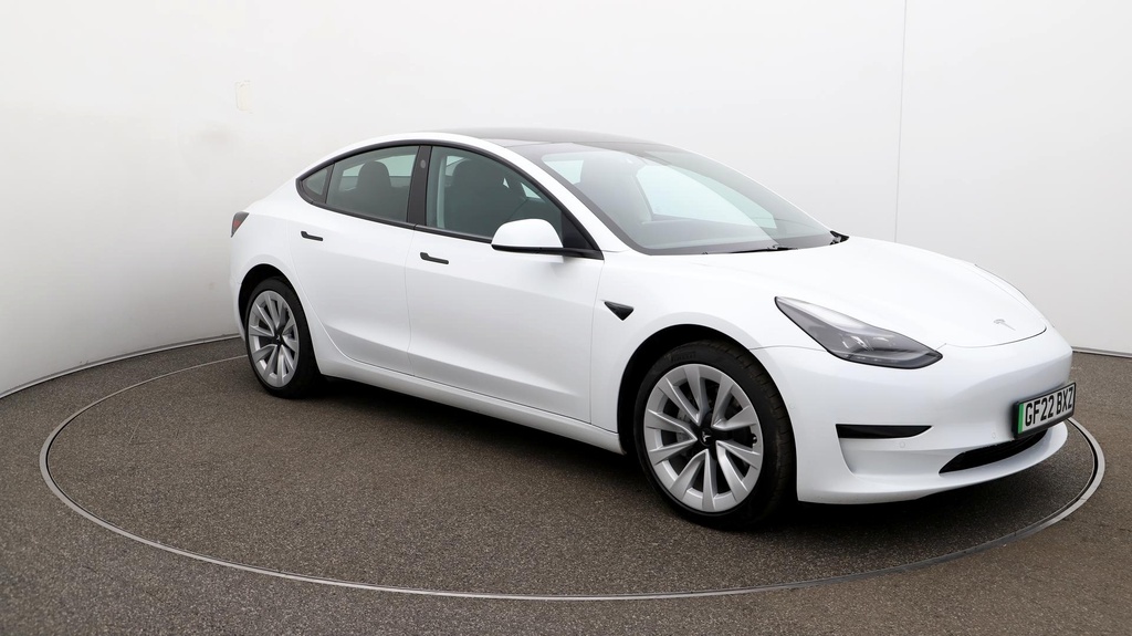 Compare Tesla Model 3 Standard Range Plus GF22BXZ White